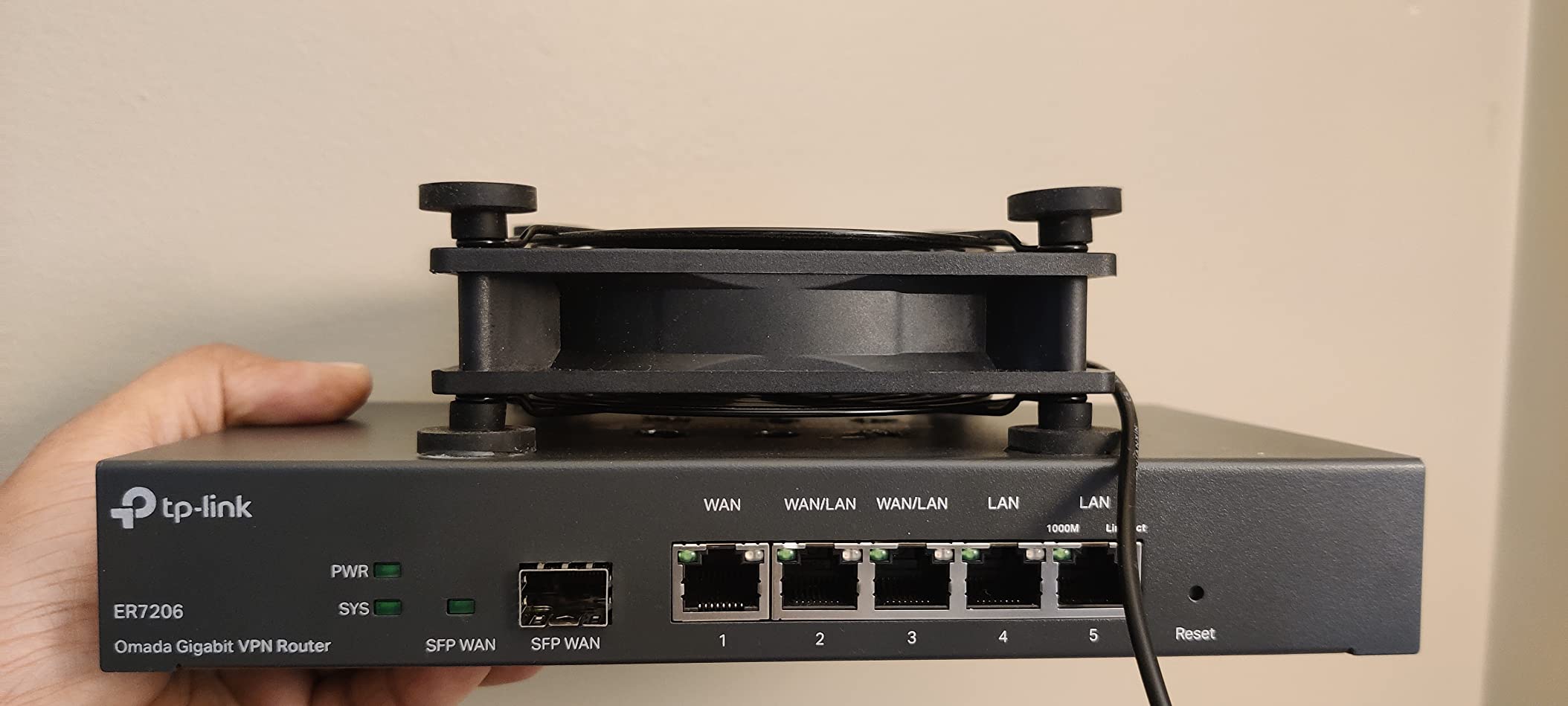 TP-Link ER7206, Multi-WAN Professional Wired Gigabit VPN Router | Increased Network Capacity, SPI Firewall, Omada SDN Integrated, Load Balance, Lightning Protection customer photo 2