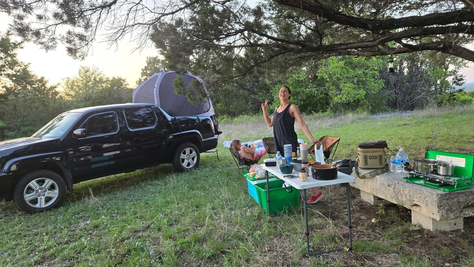 Fofana Pop-Up Truck Bed Tent - Mid-Size, 2-Person, Gray - Quick Setup Pop-Up Tent for Camping - Waterproof Sewn-in Floor & Camping Gear Organization - Mesh Windows & Ventilation for Truck Bed Dome customer photo 1