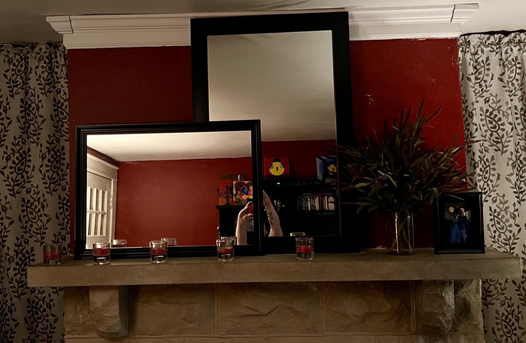 Amazon Basics Rectangular Wall Mount Mirror for Bedroom, Living Room, Entryway, Wide Trim, 24