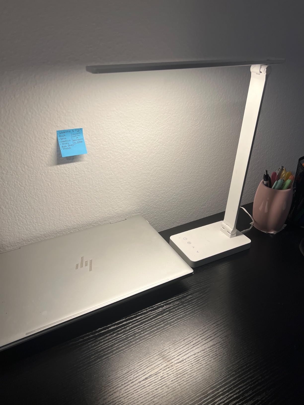 Lepro Desk Lamp with USB Charging Port for Home Office, 650LM 9.5W, Black | Dimmable Task Light, 5 Colors 5 Brightness, Eye Caring Table Lamp for Dorm Room, Sewing, Crafting, Reading, Nail, Drafts customer photo 1