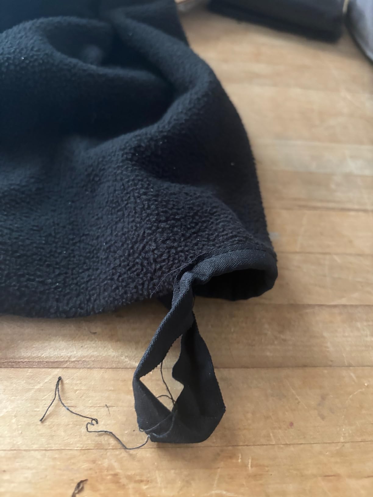 Amazon Essentials Men's Full-Zip Polar Fleece Jacket with Zippered Pockets for Cold Outdoor Weather (Available in Big & Tall) customer photo 2