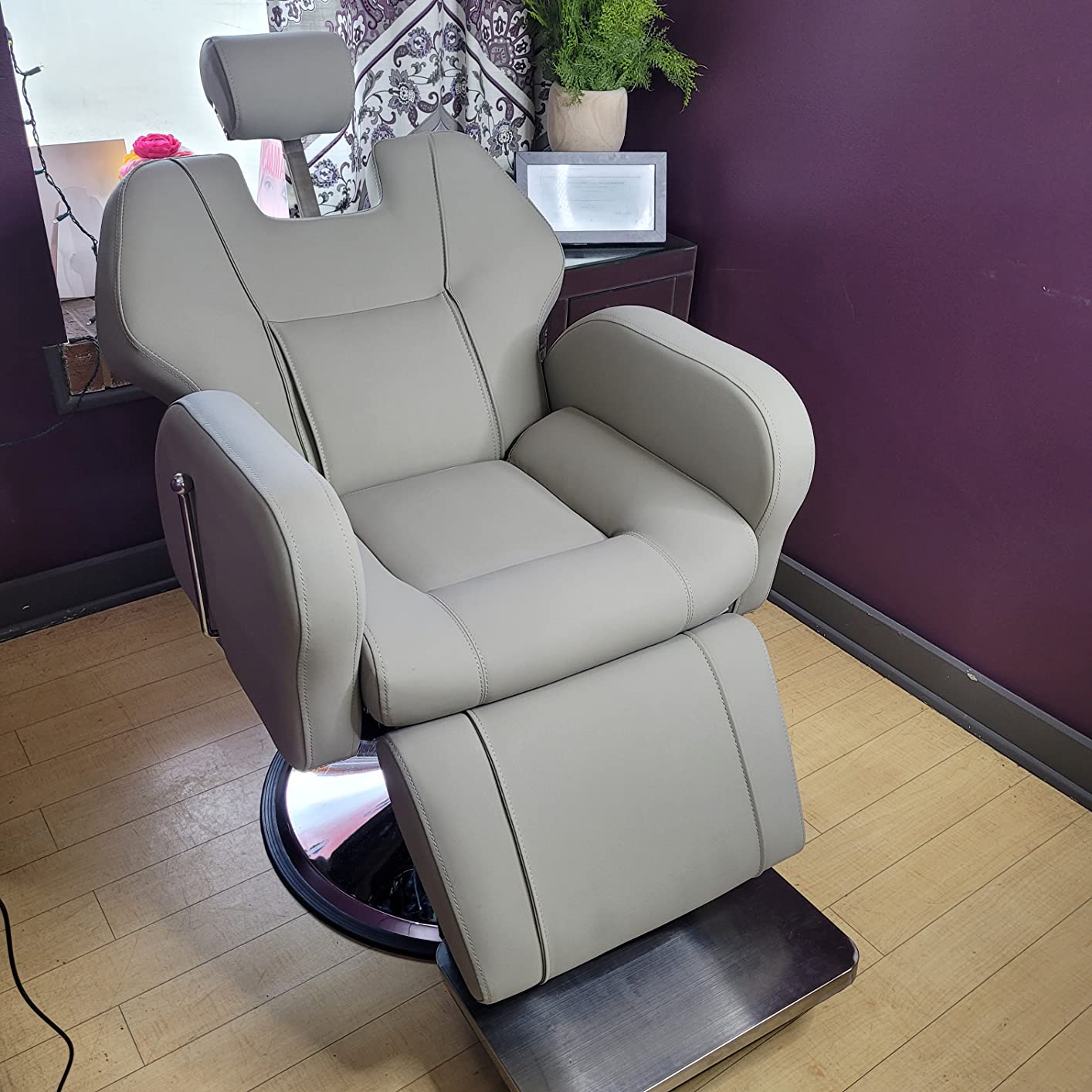 Baasha Heavy Duty Reclining Barber Chair - Grey Hydraulic Salon Chair for Facials, Lash Extensions, Tattoo & Braiding - 165° Recline with Leg Rest, Stainless Steel Base customer photo 1
