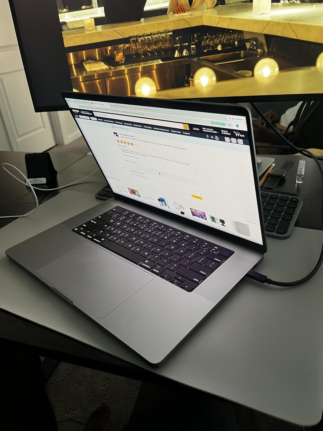 Apple Late 2021 MacBook Pro with Apple M1 Pro chip, 16-inch, 16GB RAM, 1TB SSD, Space Gray (Renewed) customer photo 2