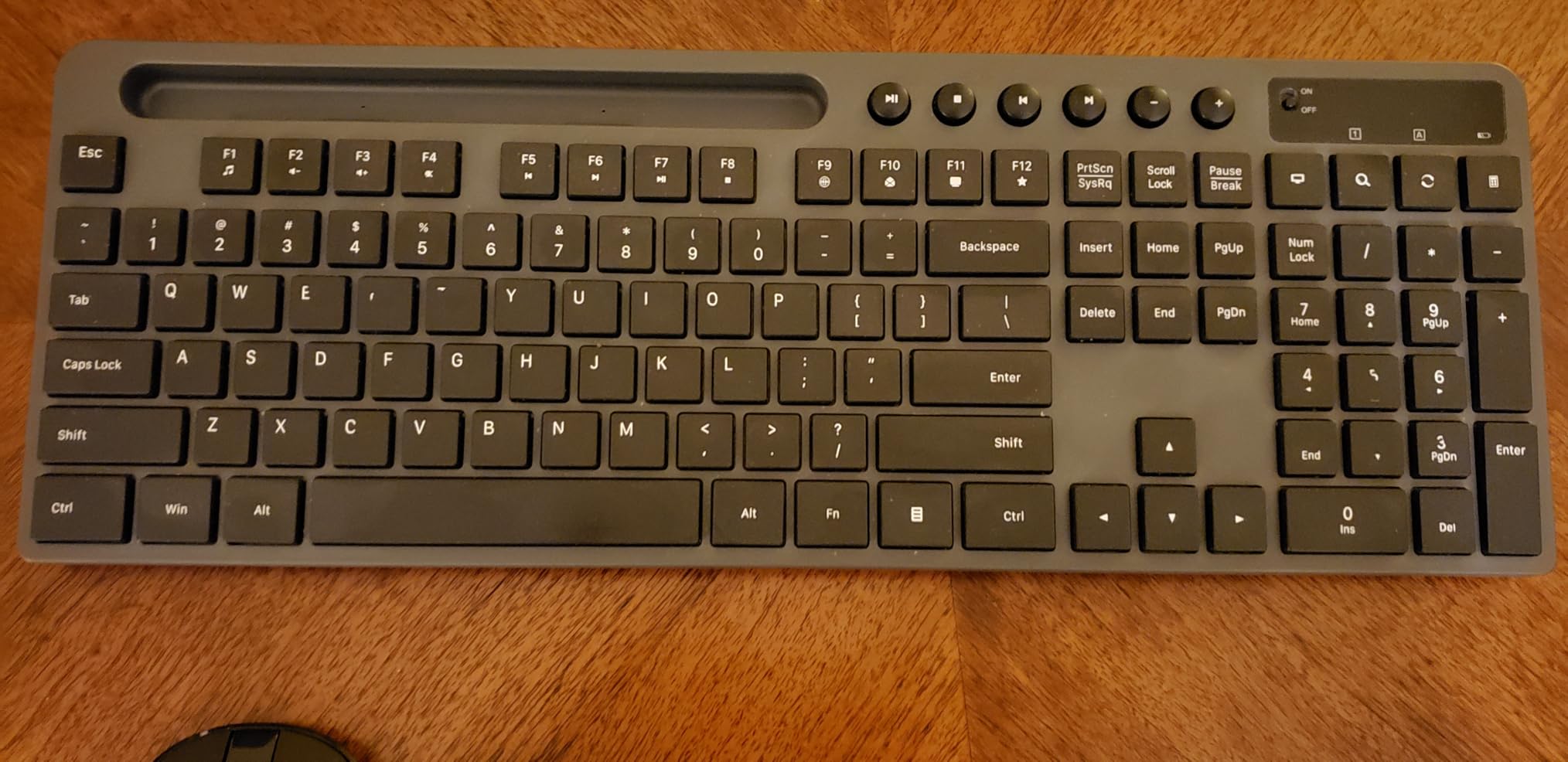 MARVO Wirelss Keyboard and Mouse Combo with Phone Holder, Full-Size, Black customer photo 2