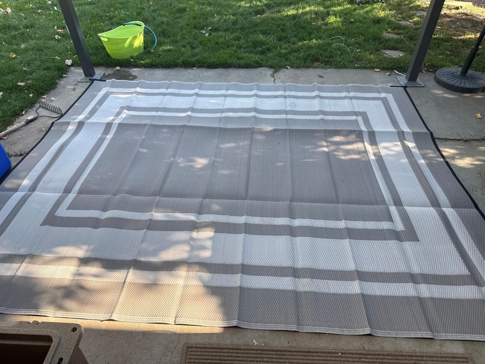 RURALITY Outdoor Rug 9x12 Feet Waterproof for Patio Clearance,Large Plastic Straw Mat for Camping,Porch,RV,Reversible, Easy to Clean,Light Coffee customer photo 1