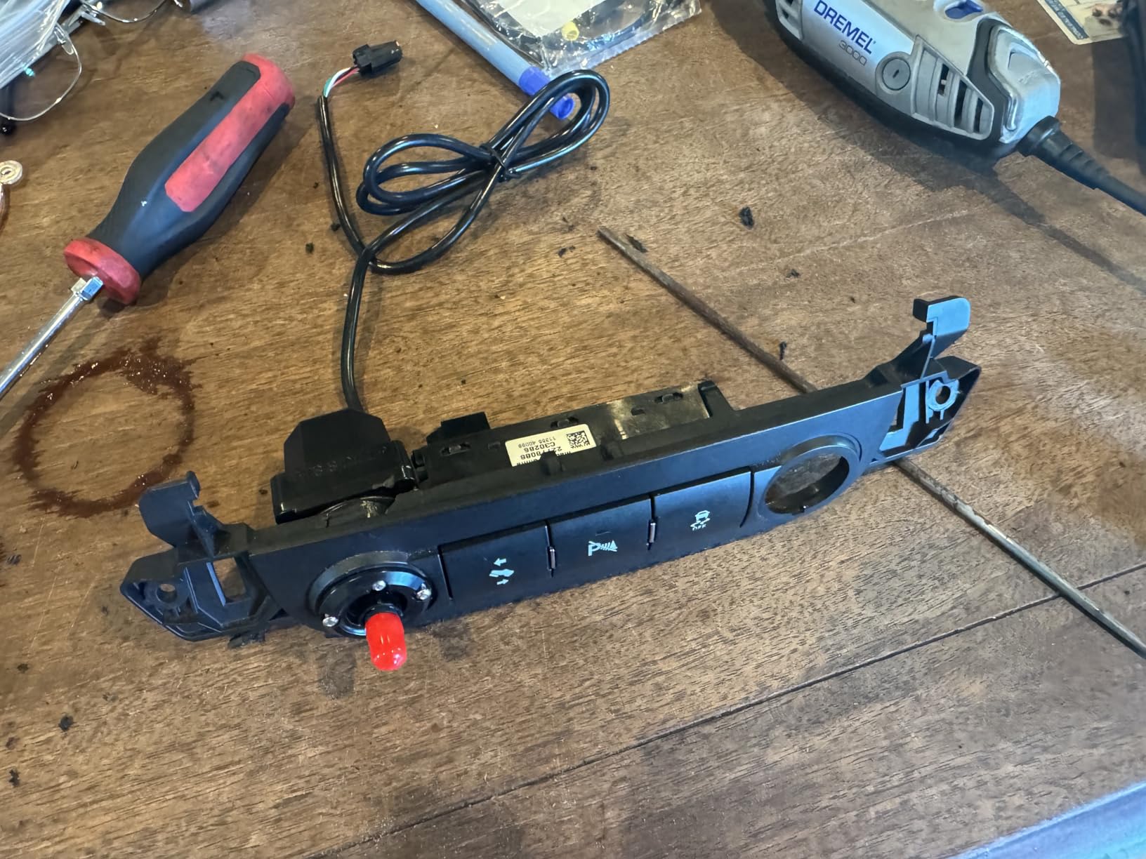 TEKONSHA 90920 Prodigy iD Smart Phone Configured Brake Controller for Trailers with 1-4 Axles, Compatible with Ford, GM, Chevy, Dodge, RAM, Toyota, Jeep (Please Verify Vehicle Compatibility customer photo 1