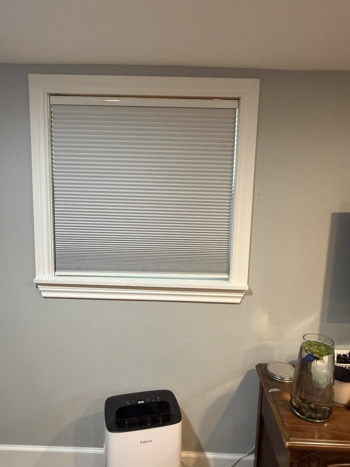 Changshade Cordless Cellular Shades, Blackout Room Darkening Black Out Honeycomb Blinds for Indoor Windows Bedroom, Pull Down Pleated Accordion Blind Easy Install, Shade Size 34