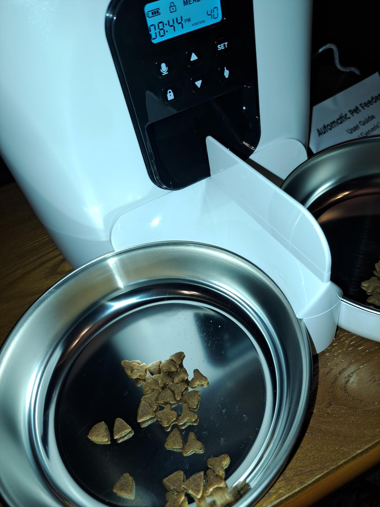 VOLUAS Automatic Cat Feeder for Two Cats with Dual Stainless Bowls, 6L customer photo 2