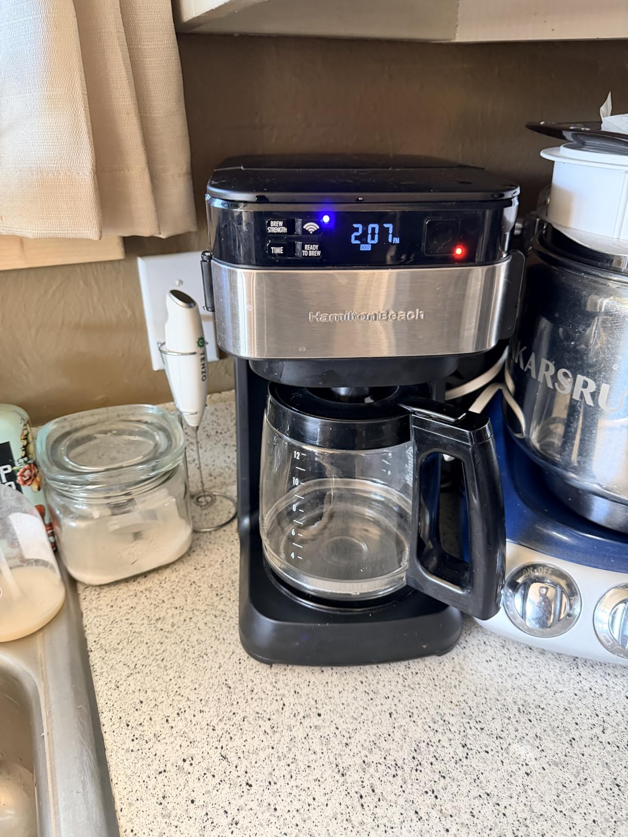 Hamilton Beach Works with Alexa Smart Coffee Maker, Programmable, 12 Cup Capacity, Black and Stainless Steel (49350R) customer photo 2