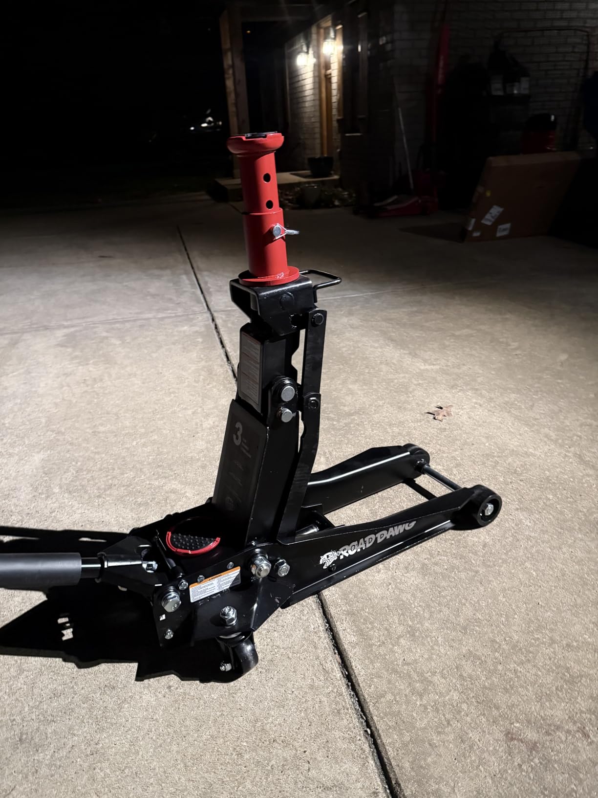 Road DAWG Low‑Profile High‑Reach Hydraulic 3 Ton Floor Jack, Black customer photo 1