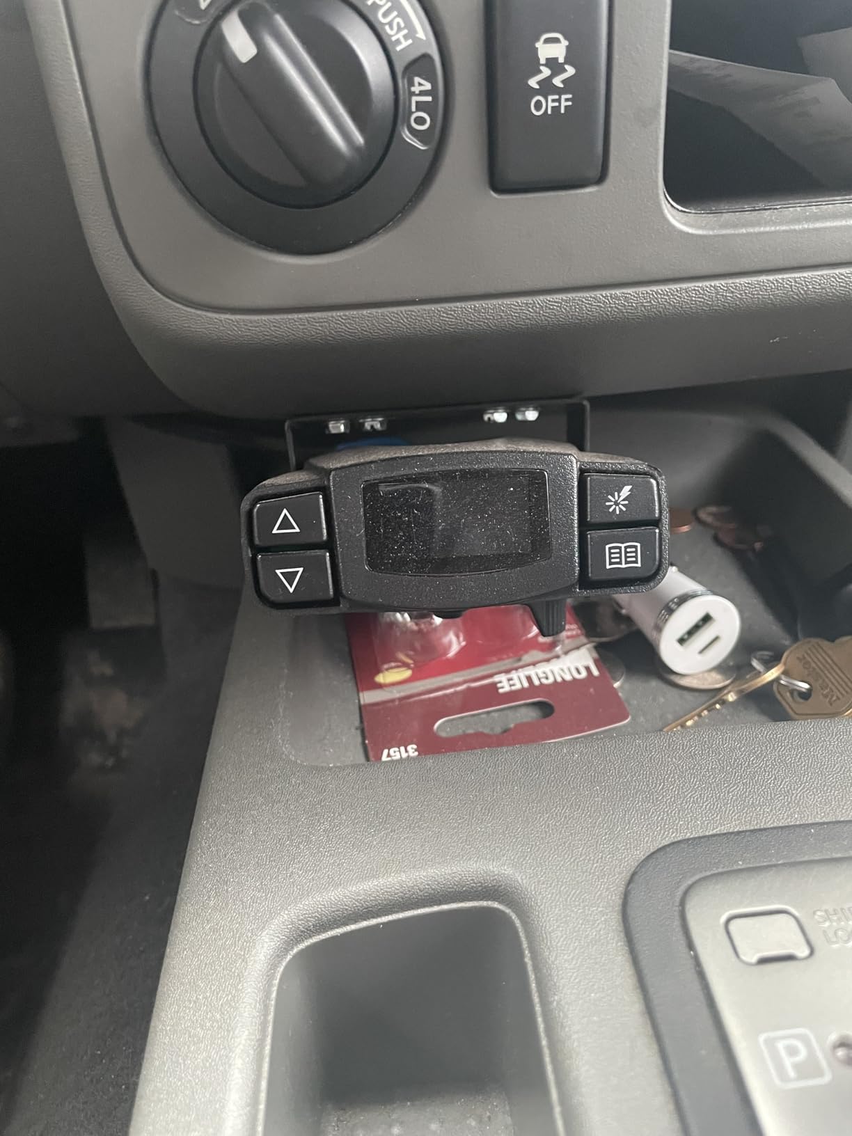 Universal Trailer Brake Controller for Trailers with 1-4 Axles Compatible with Ford GM Chevy Dodge RAM Toyota Jeep & More Replacement for Curt Tekonsha P3 90195 Brake Controller customer photo 1