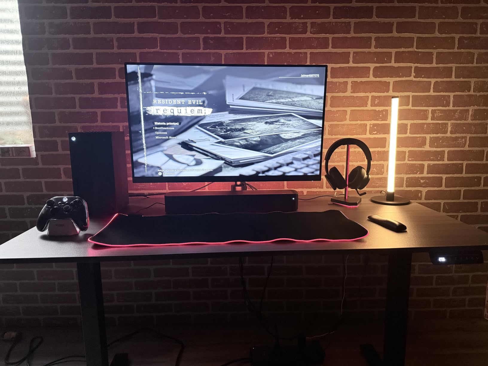 ErGear Height Adjustable Electric Standing Desk, 48 x 24 Inches Sit Stand up Desk, Memory Computer Home Office Desk, Vintage Brown customer photo 2