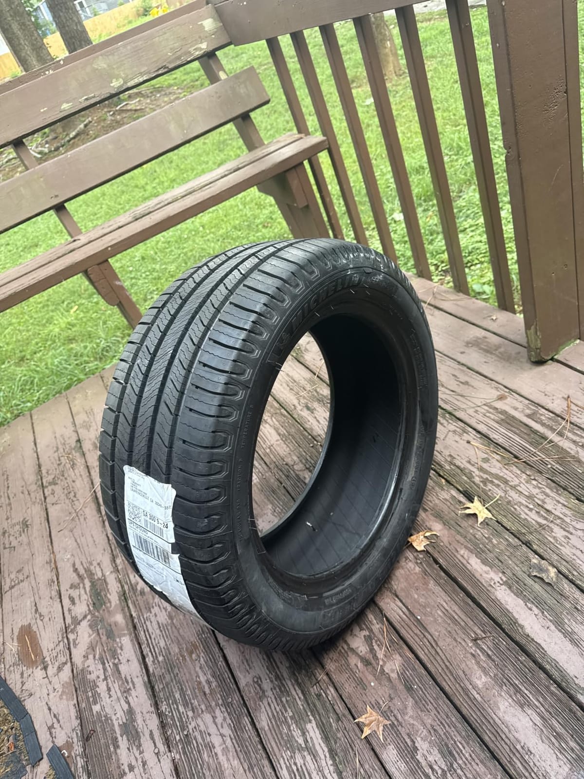 MICHELIN Defender2 All-Season Tire, CUV, SUV, Cars and Minivans - 225/65R17 102H customer photo 1
