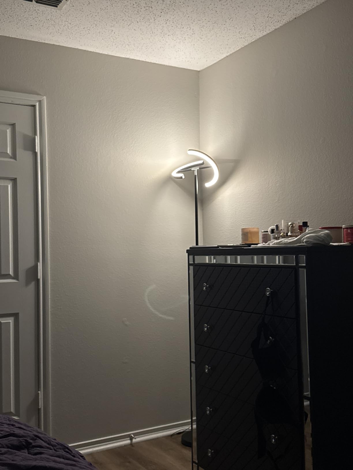 SIBRILLE LED Floor Lamp - Rotatable Standing Lamp with Touch & Remote Control, 3000-6000K, 22W Modern Floor Reading Light, Dimmable Corner Uplighter for Living Room Bedroom Office, Black customer photo 2