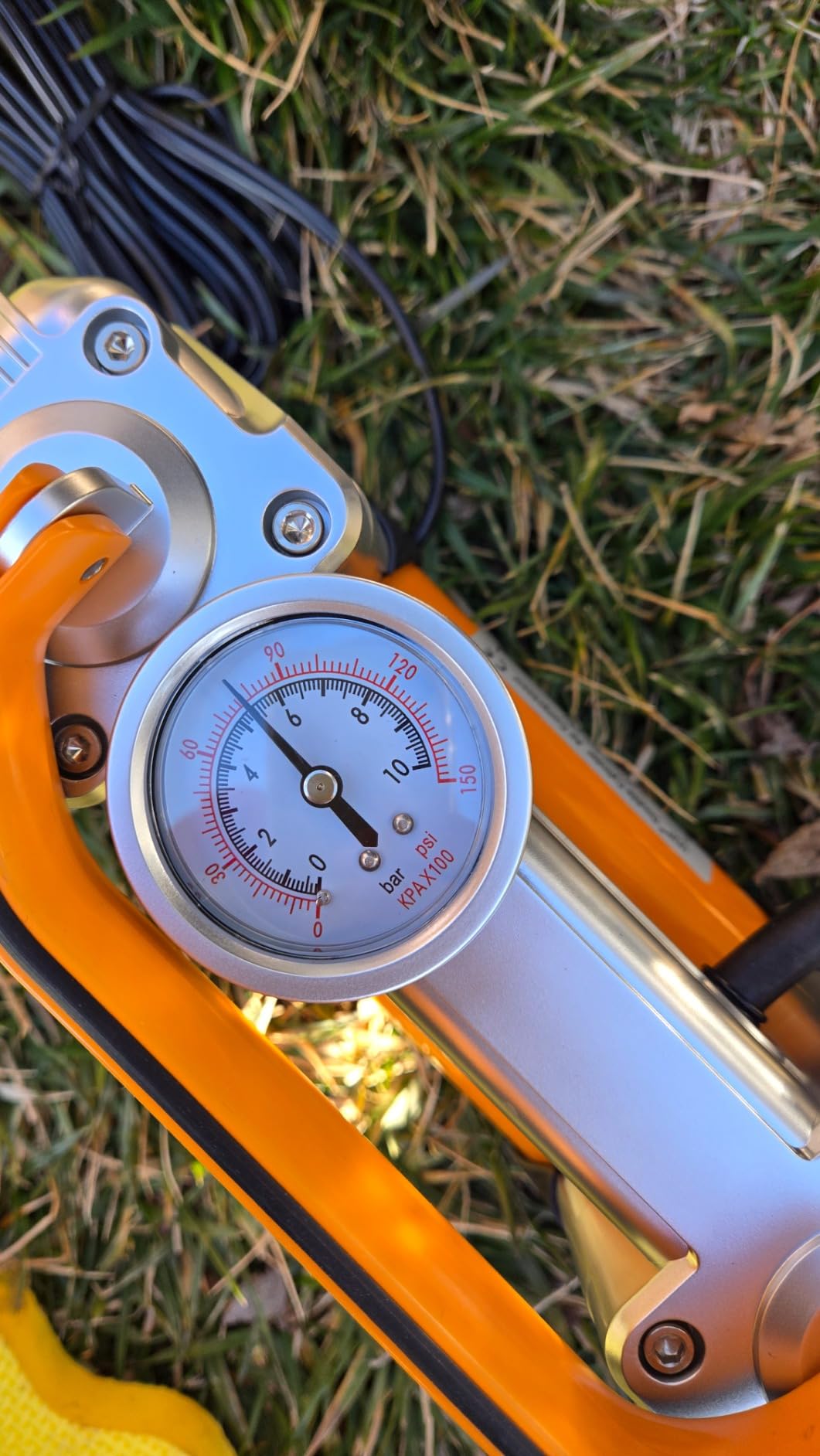 UUP Portable 12V Air Compressor, 150 PSI Tire Inflator with Dual Cylinders customer photo 1