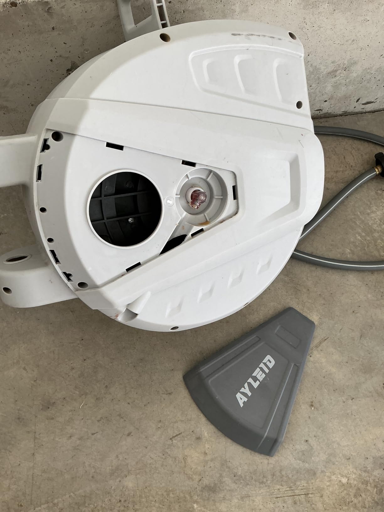 Ayleid Retractable Garden Hose Reel, 1/2