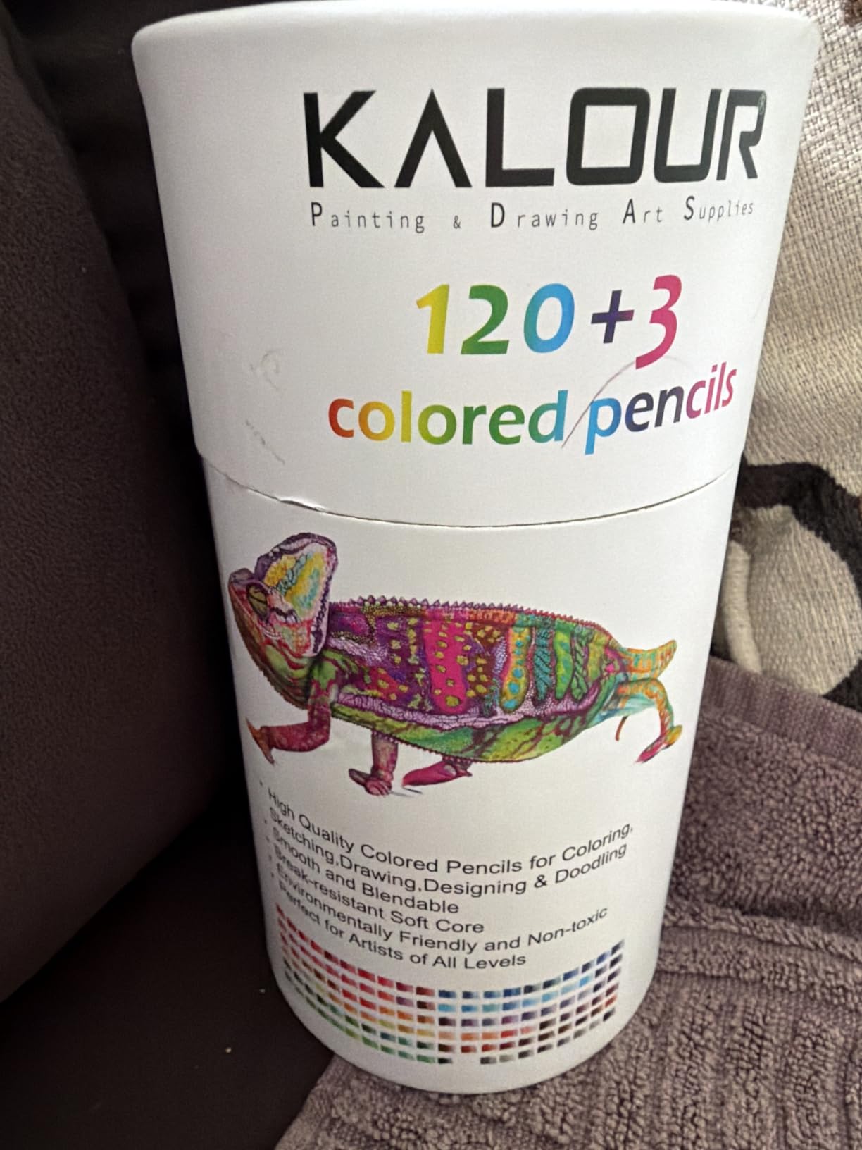 KALOUR Premium Colored Pencils,Set of 120 Colors,Artists Soft Core with Vibrant Color,Ideal for Drawing Sketching Shading,Coloring Pencils for Adults Beginners customer photo 2