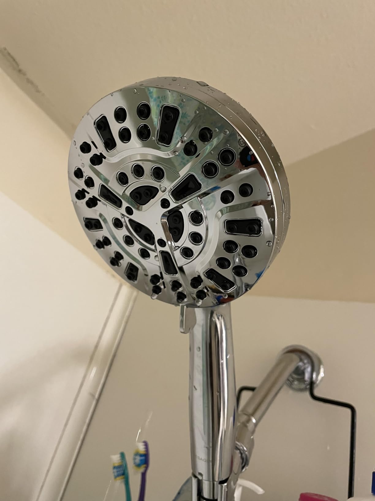 BESAQUO 9 Functions High Pressure Handheld Shower Head with Power Wash customer photo 1