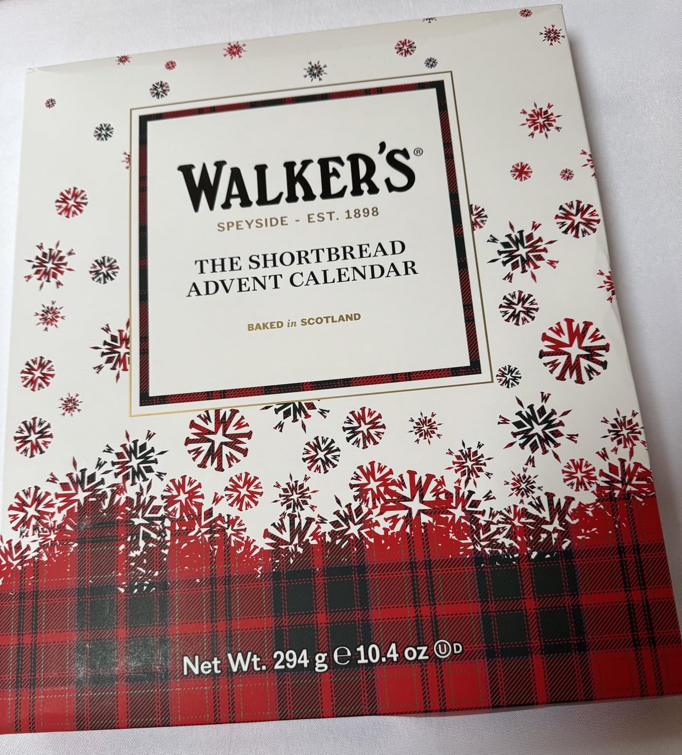 Walker’s 2026 Advent Calendar with Shortbread Cookies from Scotland - 24 Count (10.4 oz) - Limited Edition Cookie Box with Christmas Cookies in Various Shapes and Flavors customer photo 2