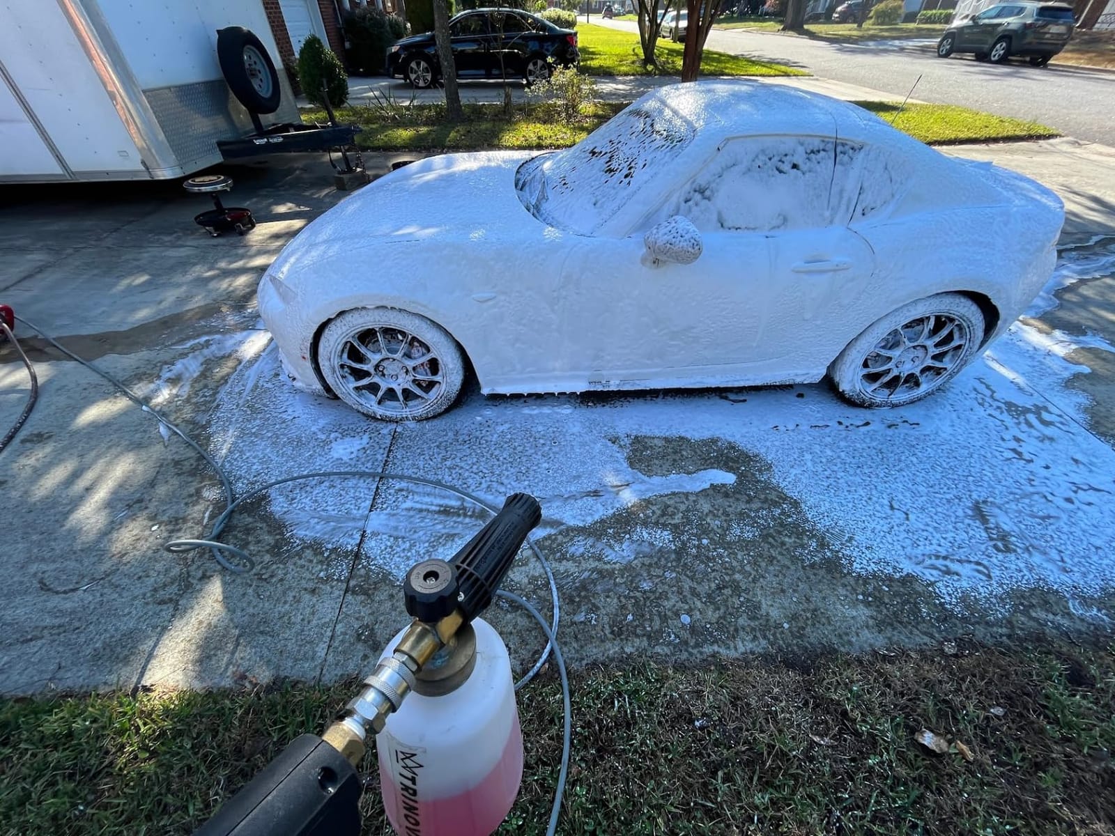 Griot's Garage Brilliant Finish Snow Foam, Foaming Car Wash Soap for Deep Cleaning and Glossy Shine, Use with Foam Cannons or Foaming Sprayers, 10848, 48oz customer photo 2