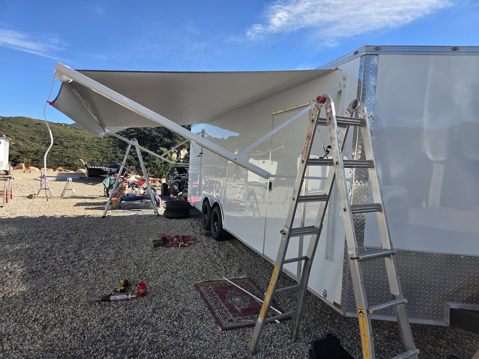 YESCAMP Motorized RV Awning Complete Kit Retractable Electric Camper Awning for RV,Trailers,5th Wheel,Toy Haulers,Motohome RV Trailer Awning for Camper or Home(20Ft,Black Frame,Grey Fade) customer photo 2