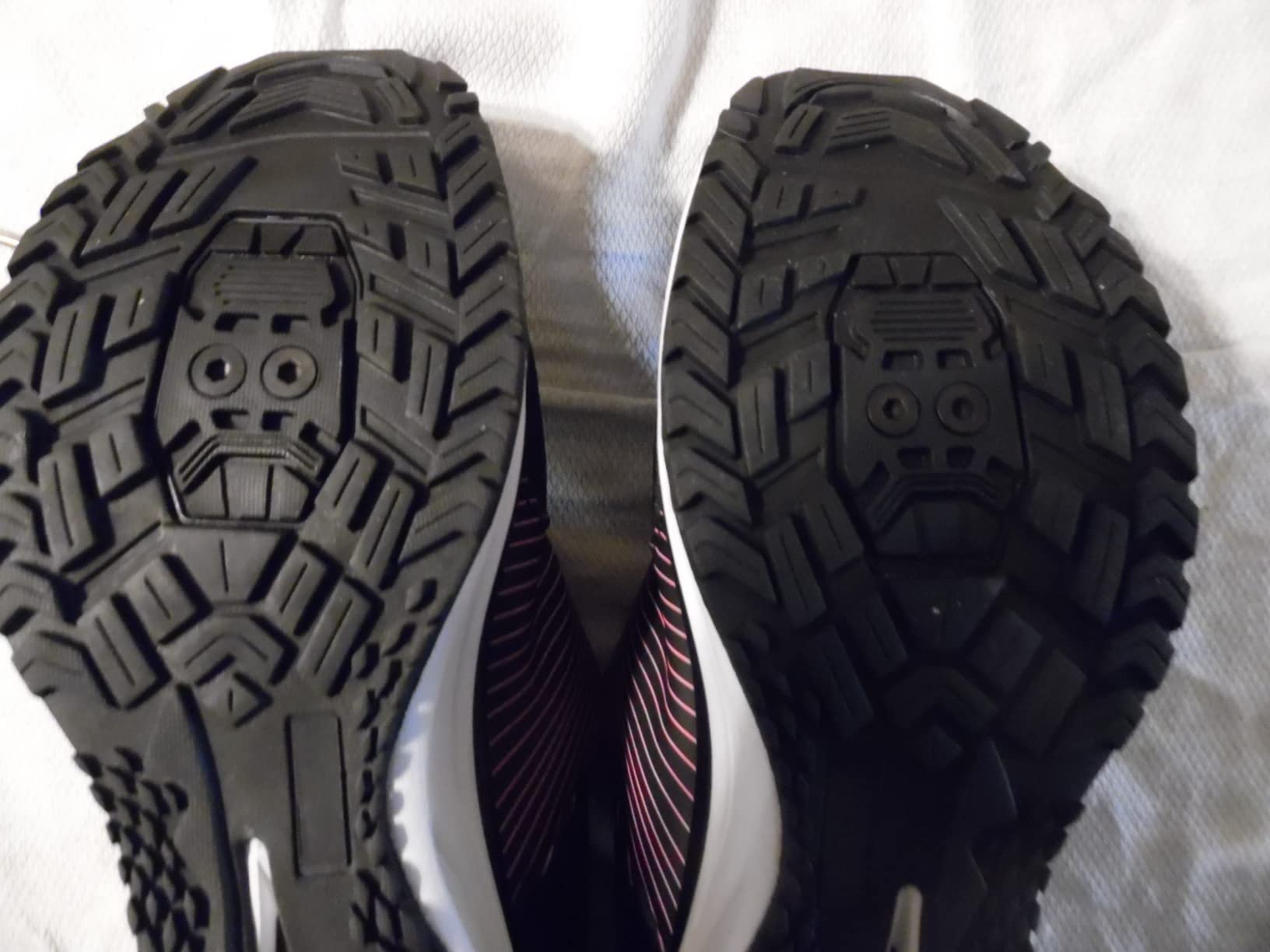 Women's Indoor and Outdoor Cycling Shoes - Comfortable and Breathable - Compatible With SPD Cleats customer photo 2