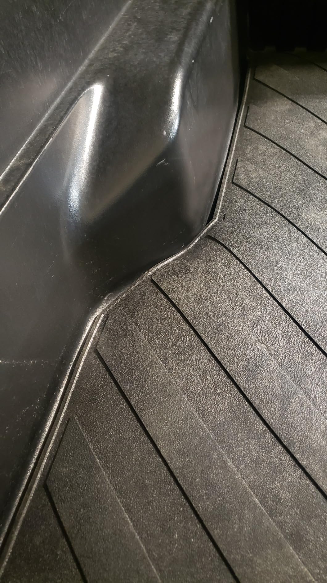 Rough Country Truck Bed Mat for Toyota Tacoma (2005-2023) – Fits 5' Bed, Tear-Resistant Heavy-Duty Rubber, Non-Slip Protection customer photo 1