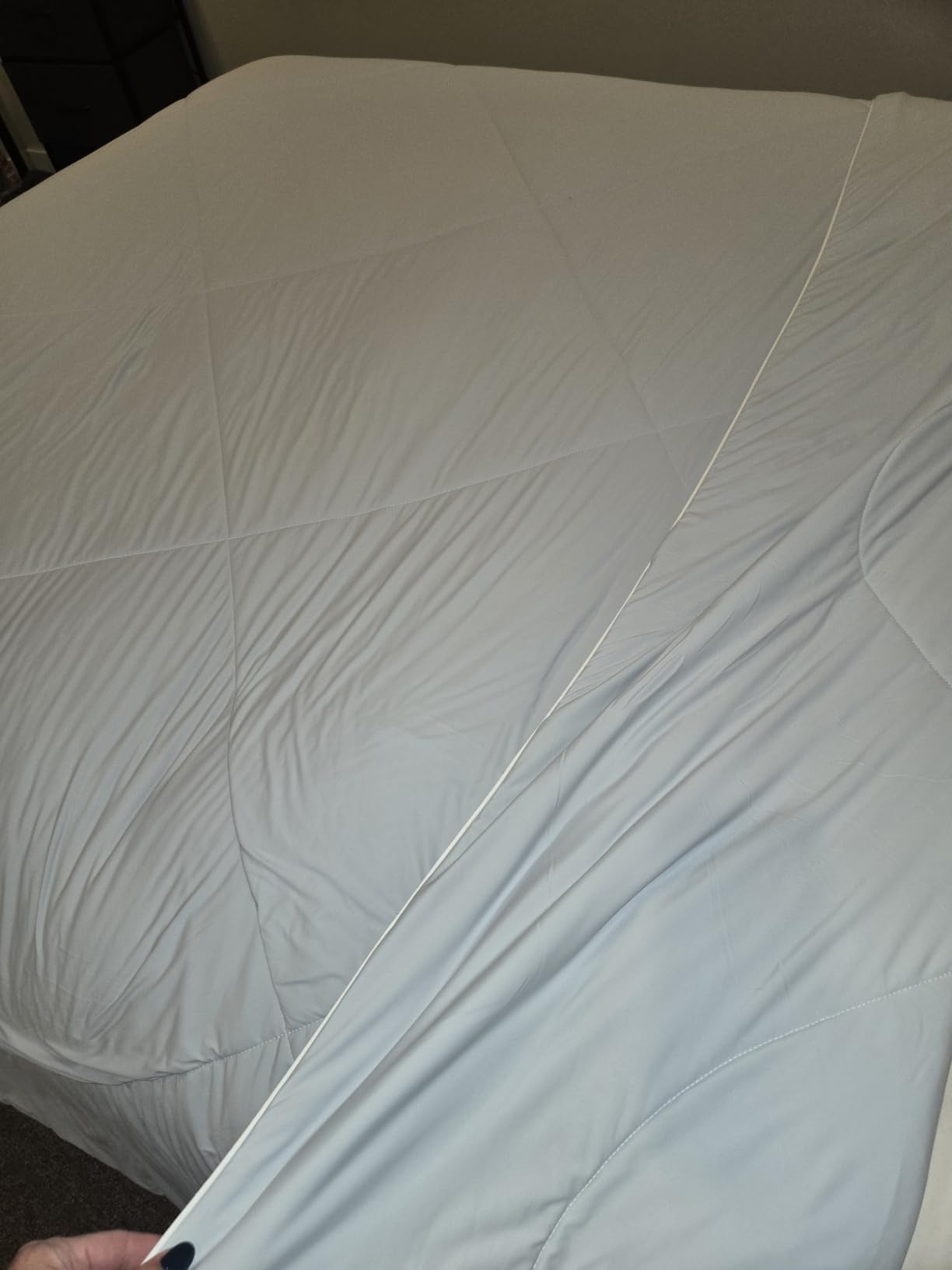 Cozy Bliss Cooling Comforter for Hot Sleepers Queen Size, Gray customer photo 2