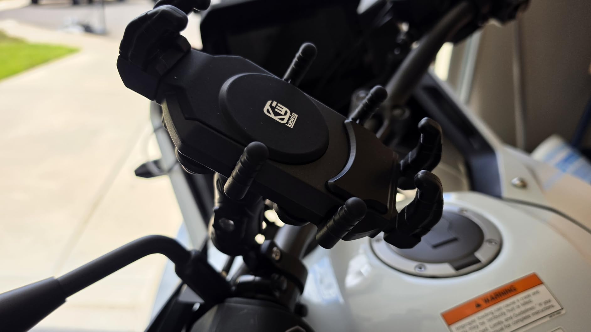 BRCOVAN Anti-Theft Motorcycle Phone Mount Holder with Vibration Dampener customer photo 2