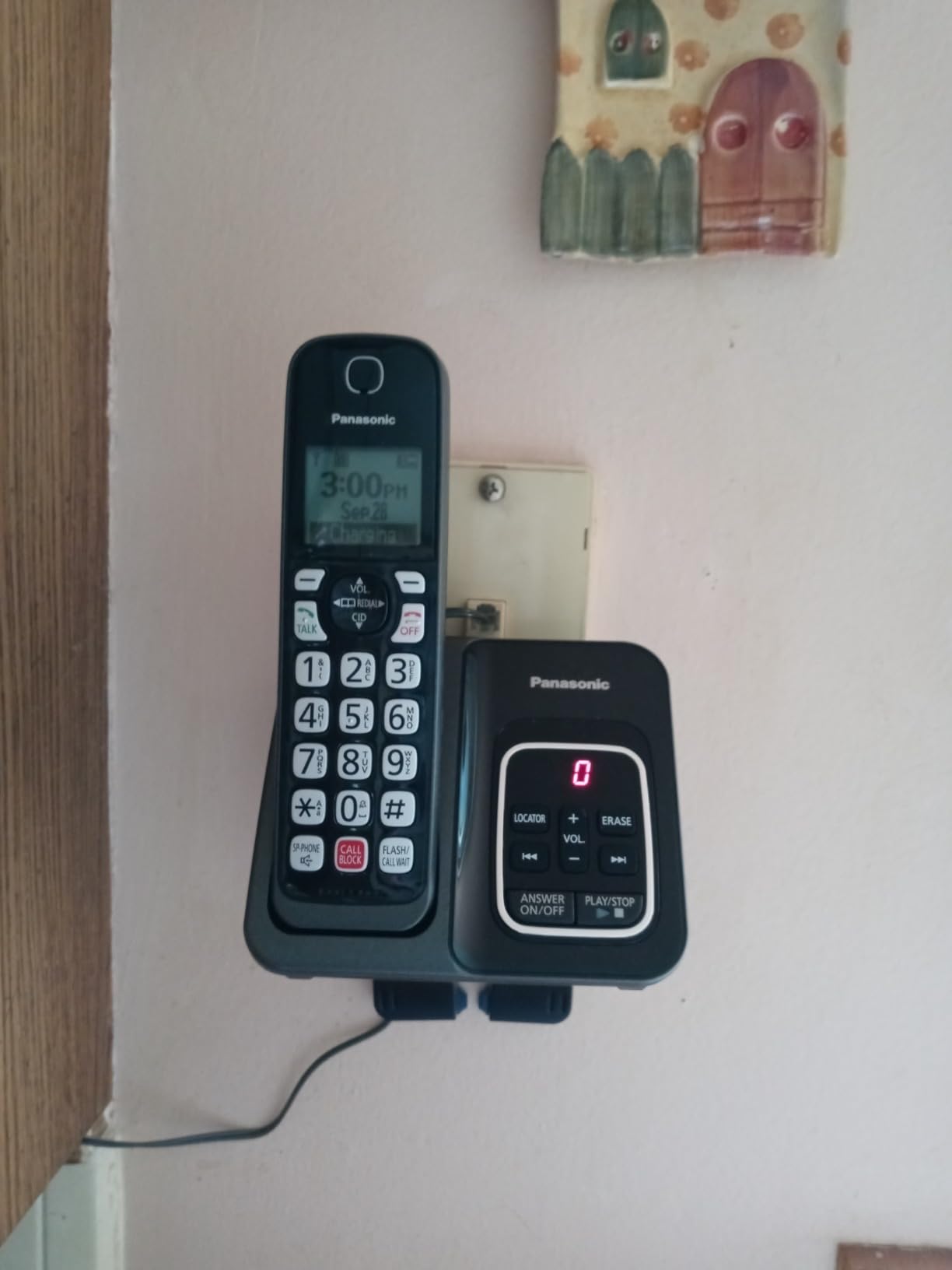 Panasonic Cordless Phone with Answering Machine, Link2Cell Bluetooth Home Phones, Voice Assistant and Advanced Call Blocking, Expandable System with 3 Handsets - KX-TGD863W (White) customer photo 1