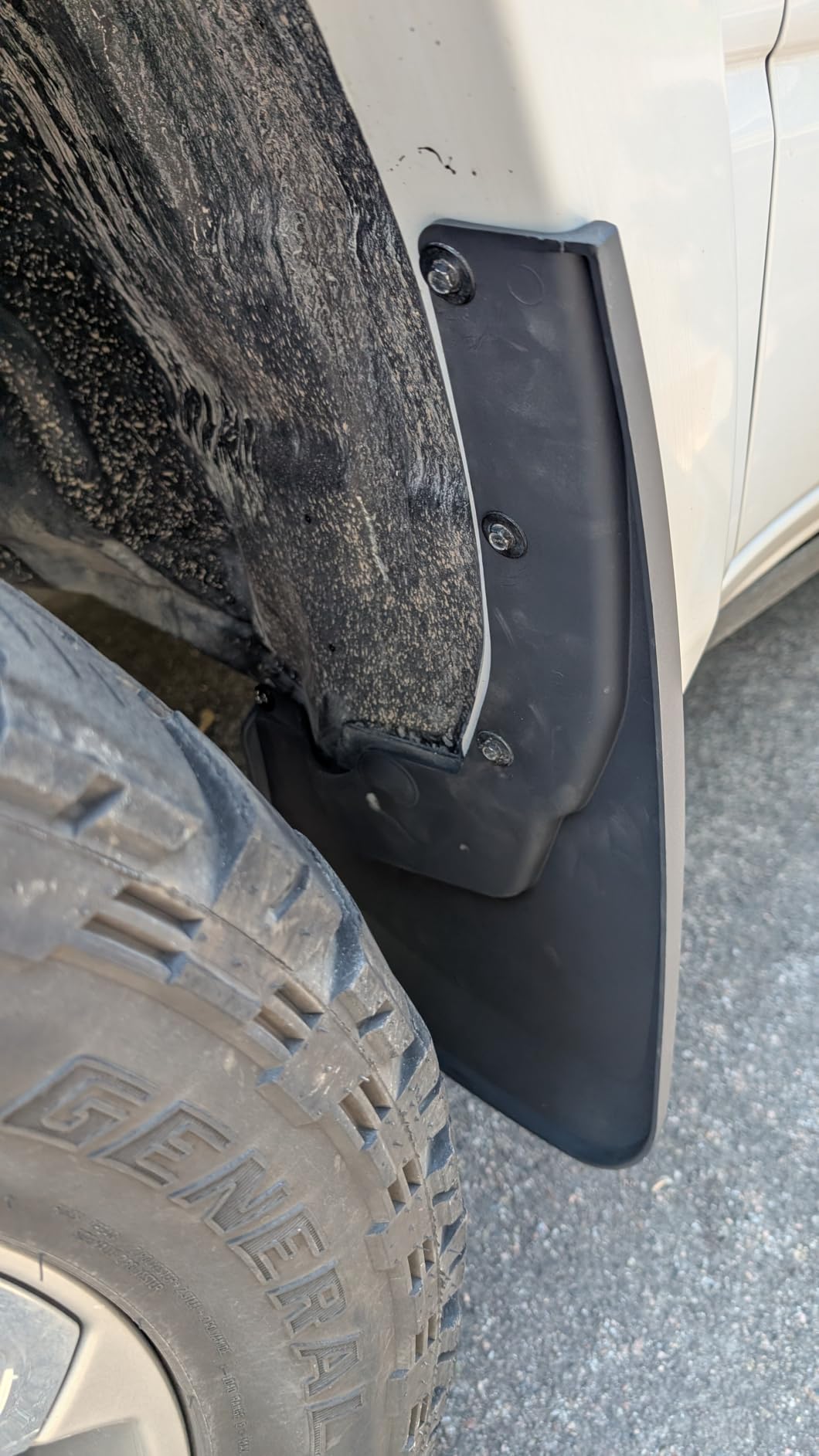 Kiwi Master No Drill Mud Flaps for 2009-2018 Ram 1500/2500/3500 with Fender customer photo 1
