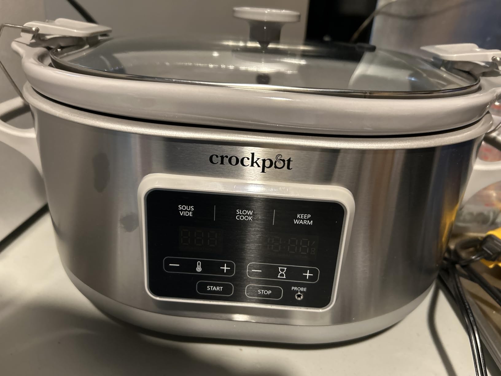 Crock-Pot 7-Quart Cook & Carry Slow Cooker with Sous Vide Function, Family-Sized Slow Cooker Warms up to 30 Hours, Modern Digital Display, Travel-Proof Locking Lid & Removable Temperature Probe customer photo 2