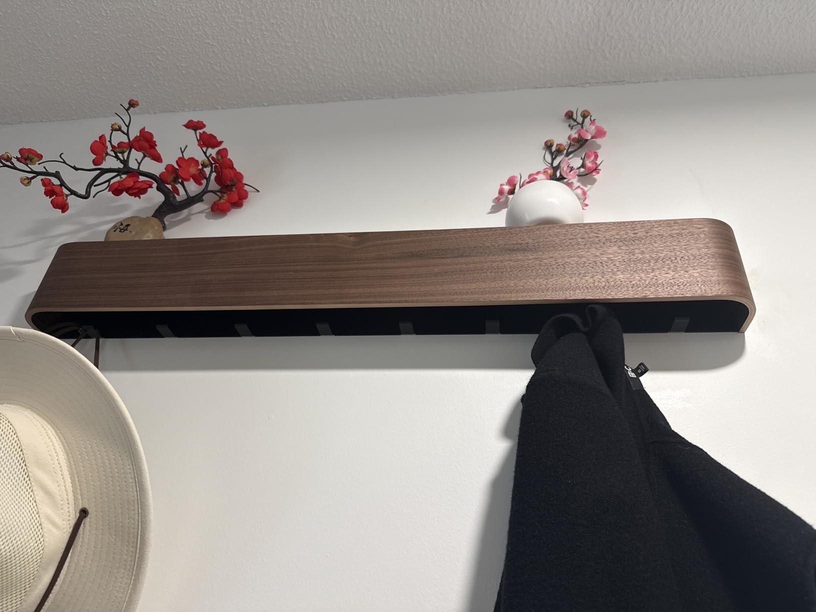 Kazai. Wall-Mounted Coat Rack 'Toke' - Modern Design Coat Rack with Hidden Wall Hooks - Solid Wood Veneer Panel Coat Hanger - Walnut customer photo 1