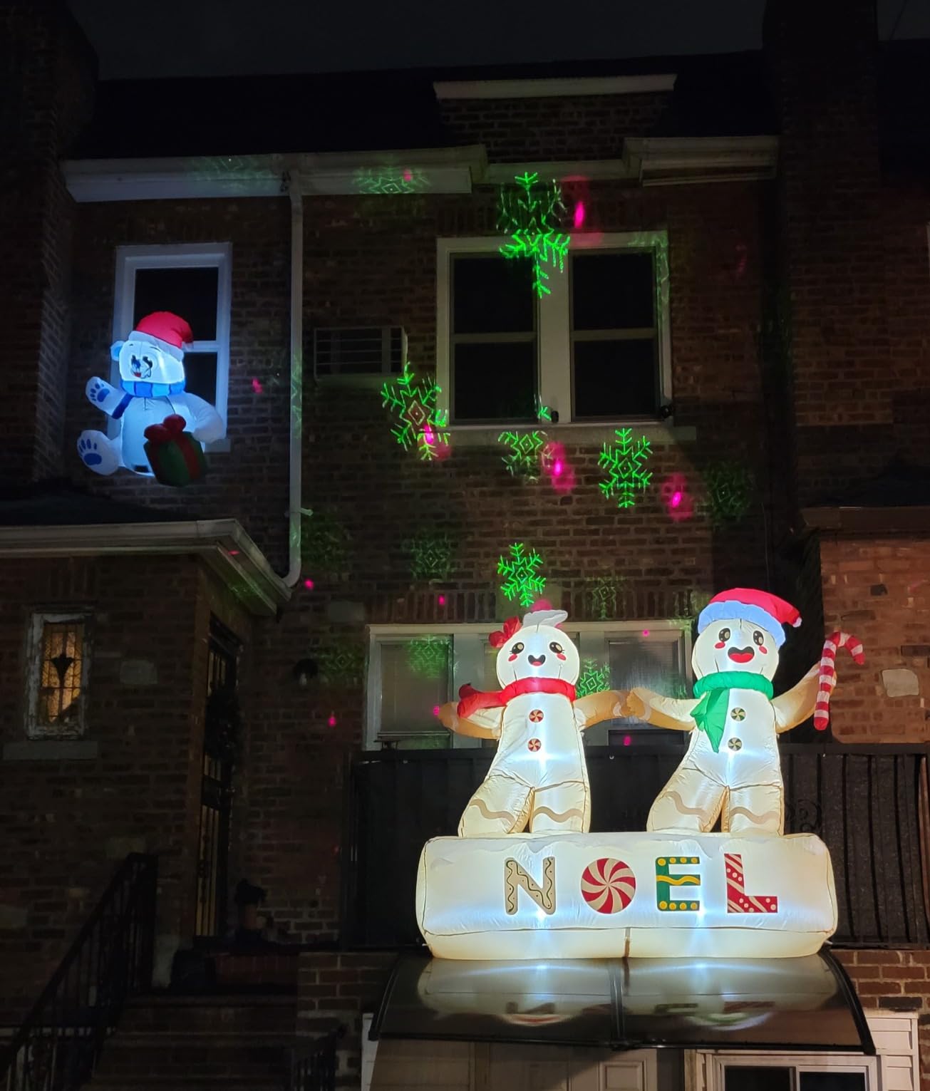 OurWarm 8FT Christmas Inflatables Outdoor Decorations, Climbing Santa Christmas Inflatable Christmas Yard Decorations with LED Lights, Christmas Blow up Yard Decorations for Outdoor Indoor Yard Decor customer photo 2