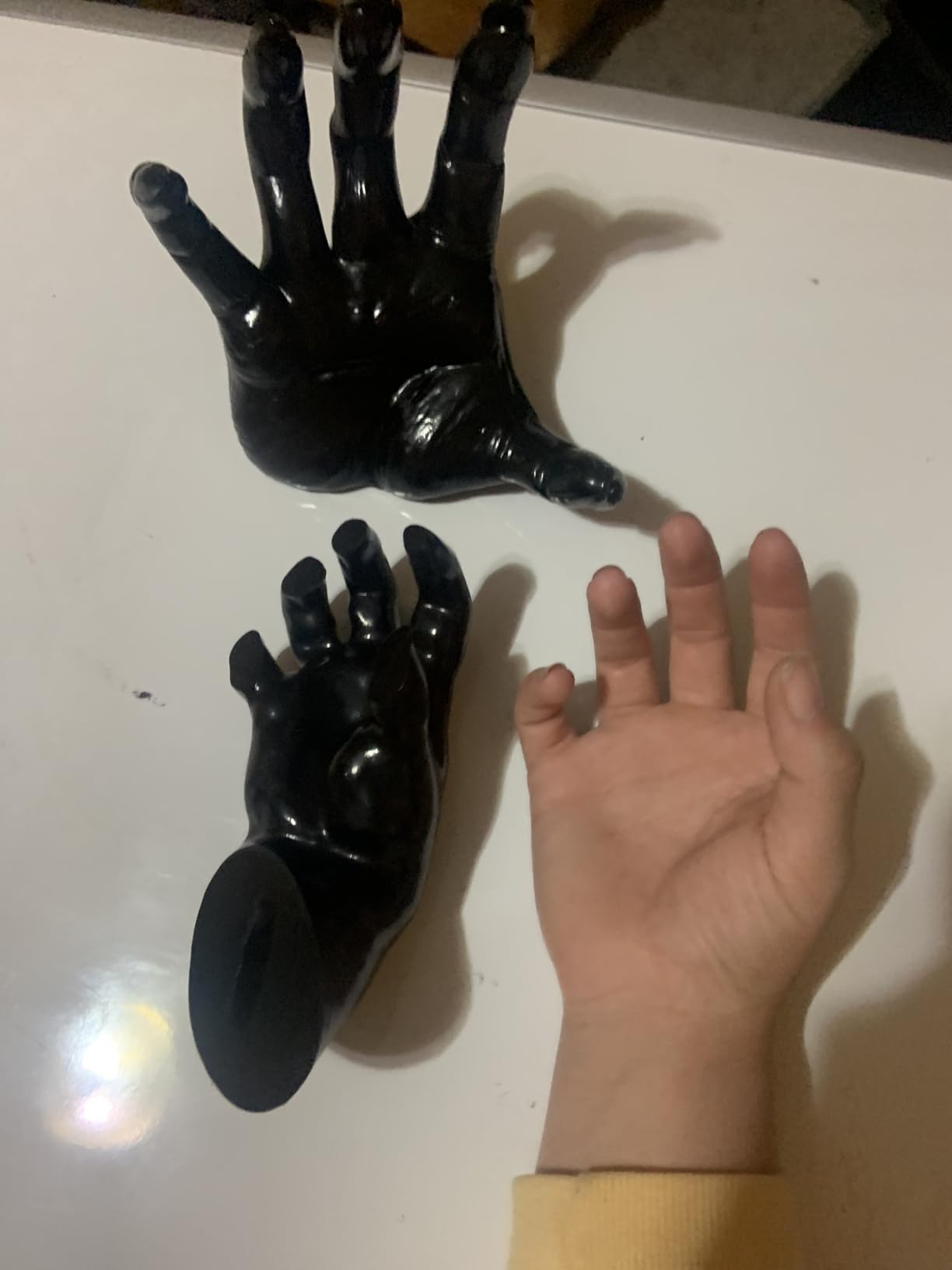 DAZONGE Halloween Decor 3Set Creepy Hands with Candles Halloween Wall Decor customer photo 1
