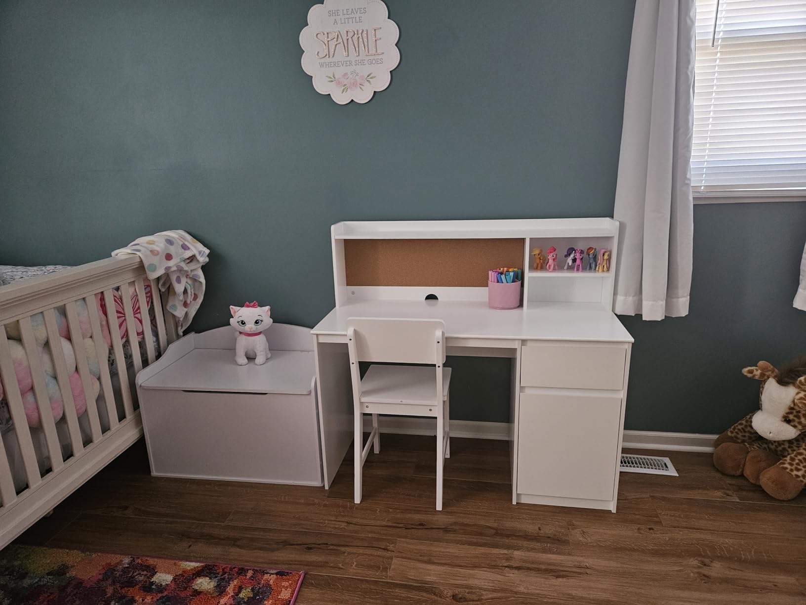 UTEX Wooden Kids Desk and Chair Set with Hutch and Storage for Ages 5-12 customer photo 2