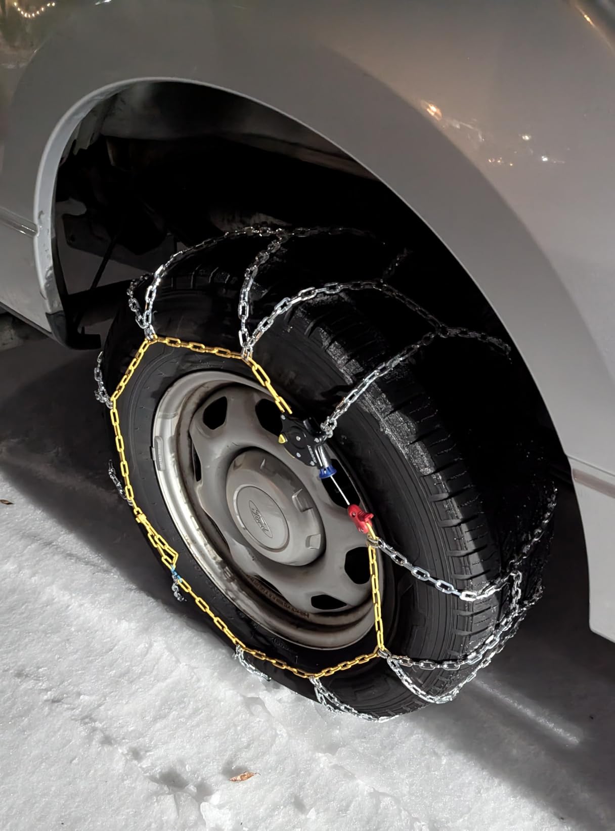 Snow-Chains Auto Fixing 1 Min Quick Fit Easy Installation Tire-Chains, Portable Reusable Universal Emergency Tire Traction Chain for Passenger Car, Pickup Trucks and SUV - Set of 2 (HKN-120) customer photo 2