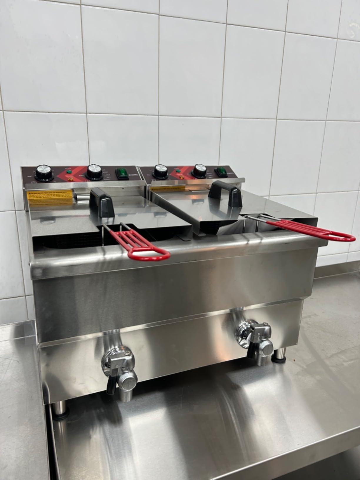 EGGKITPO Commercial Fryer Stainless Steel Electric Deep Fryer with Oil Filtration and Timer 24L Large Capacity Dual Tank Fryer with Baskets and Lids Countertop Deep Fryer for Restaurant Use 120V 3500W customer photo 2