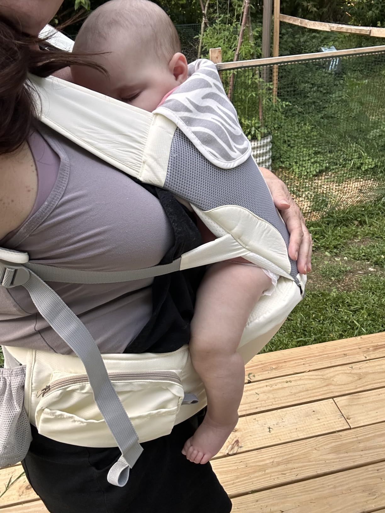 MOMTORY Safety-Certified 6-in-1 Baby Carrier Newborn to Toddler, Black customer photo 1