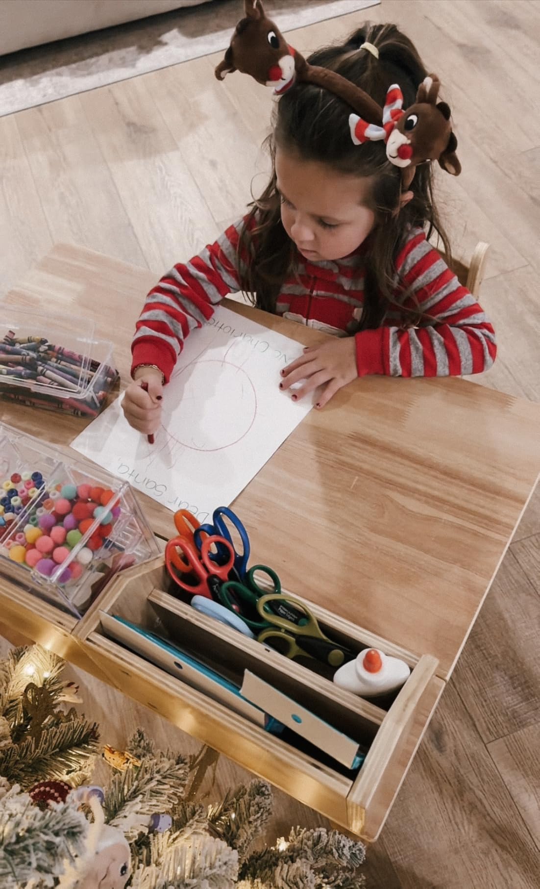 UNICOO Bamboo Toddler Desk and Chair Set with Lift-Top Storage, Kids Study Table with Hutch and Bookshelf, Writing Reading Art Desk for Boys and Girls Ages 3-8 (Nature) customer photo 1