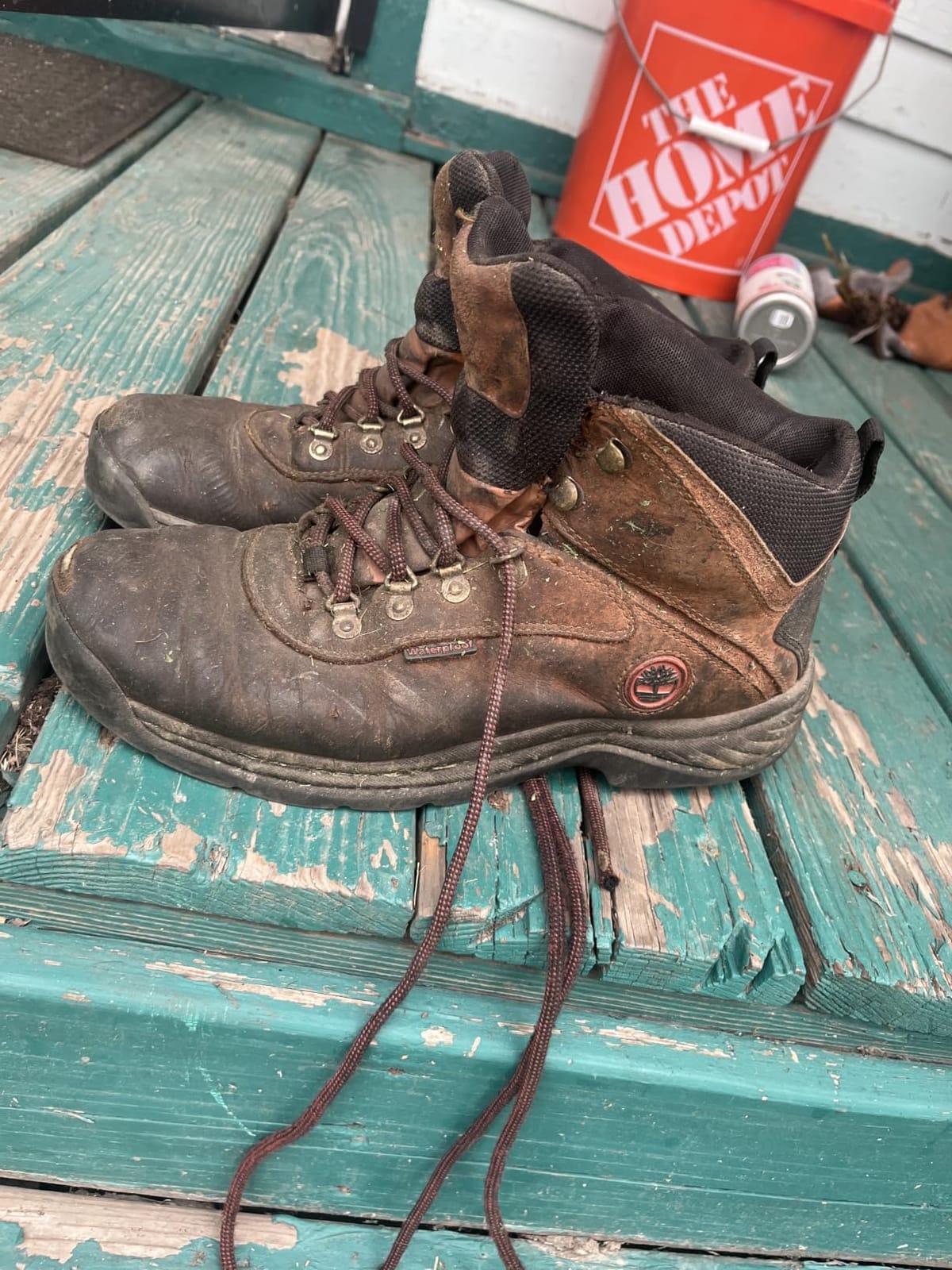 Timberland Men's White Ledge Mid Waterproof Hiking Boots customer photo 2