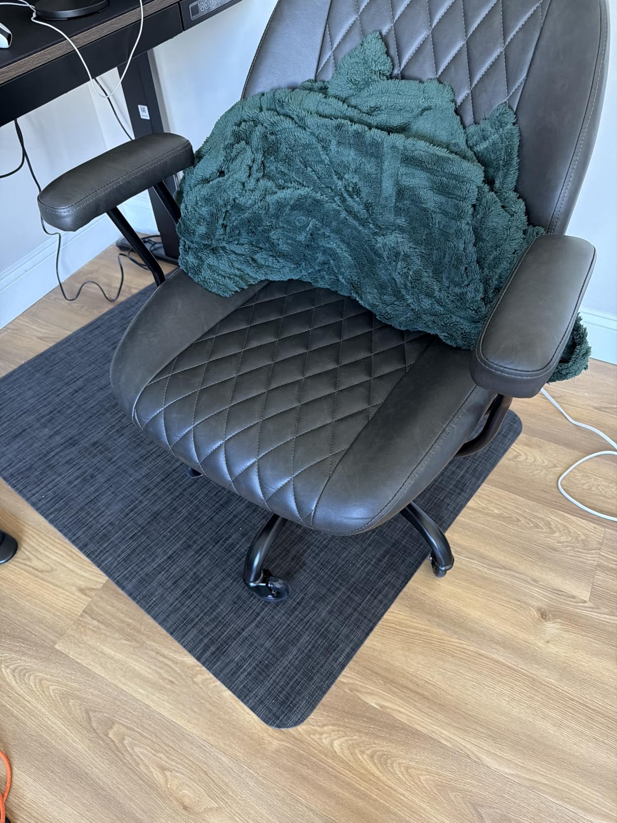 Blvornl Office Chair Mat for Hardwood Floors, Anti-Slip PVC, 36 x 48 Inch customer photo 1