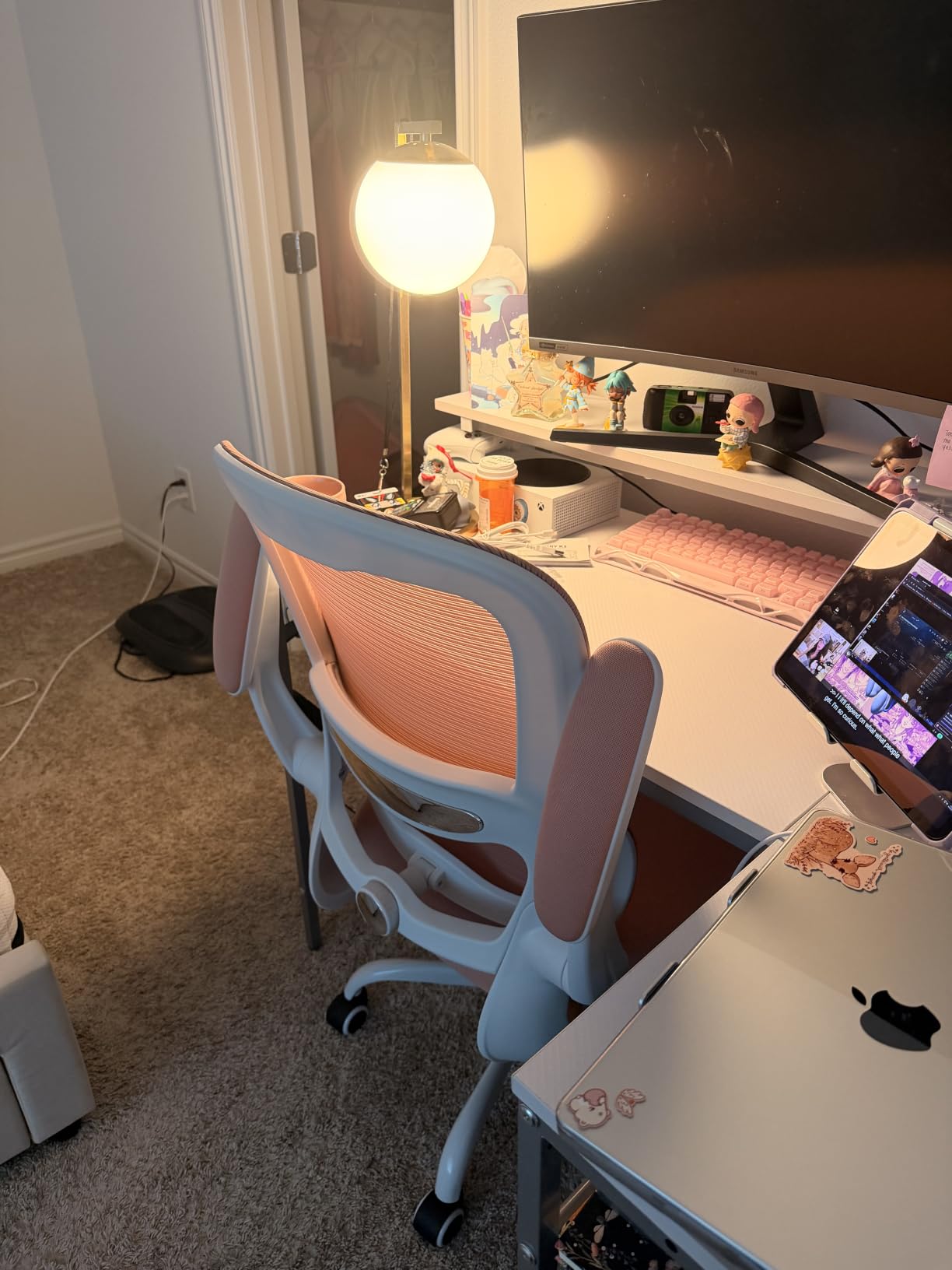 TRALT Office Chair - Ergonomic Desk Chair with Adjustable Lumbar Support, Mesh Computer Chair, Executive Chair for Home Office Comfortable Lumbar Support (1, Pink) customer photo 1