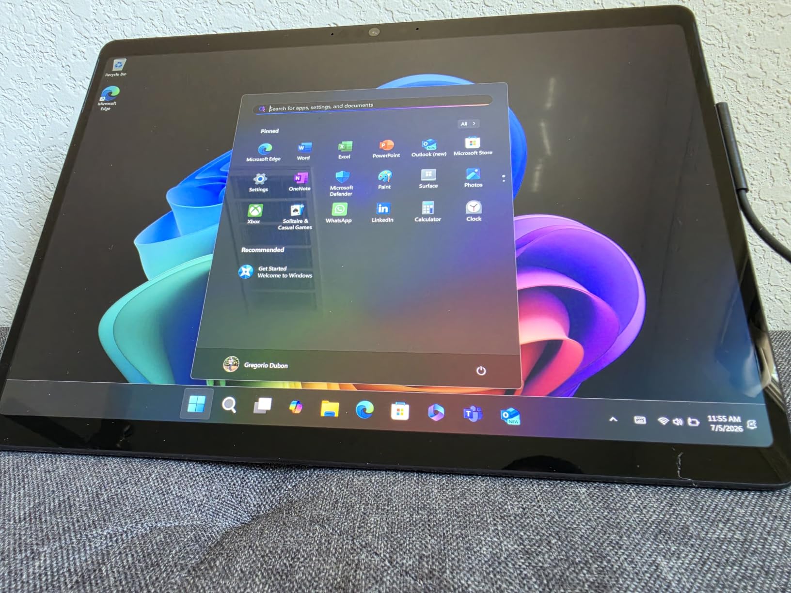Microsoft Surface Pro 2-in-1 Laptop/Tablet (2024), Windows 11 Copilot+ PC, 13