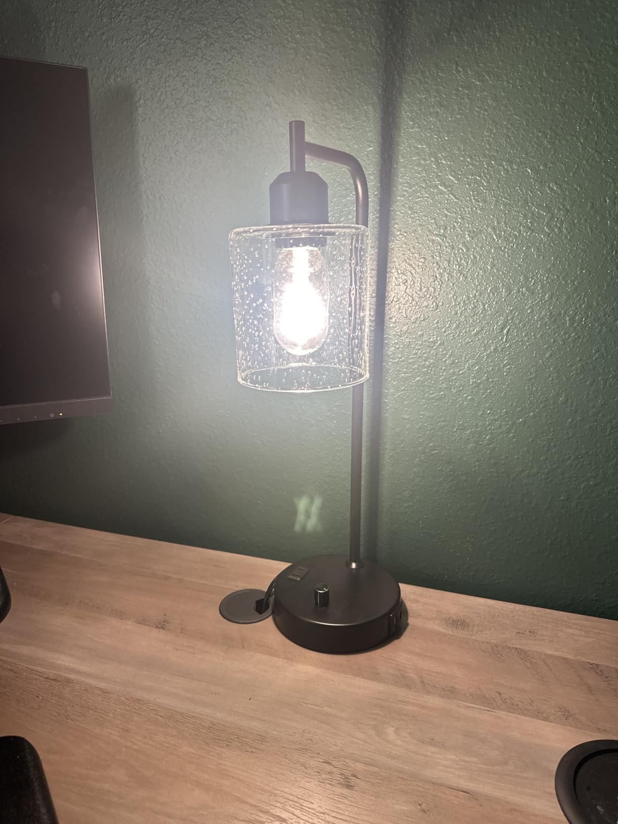 Innqoo Gold Lamp for Bedroom - Industrial Bedside Table Lamp with USB Port and Outlet customer photo 1