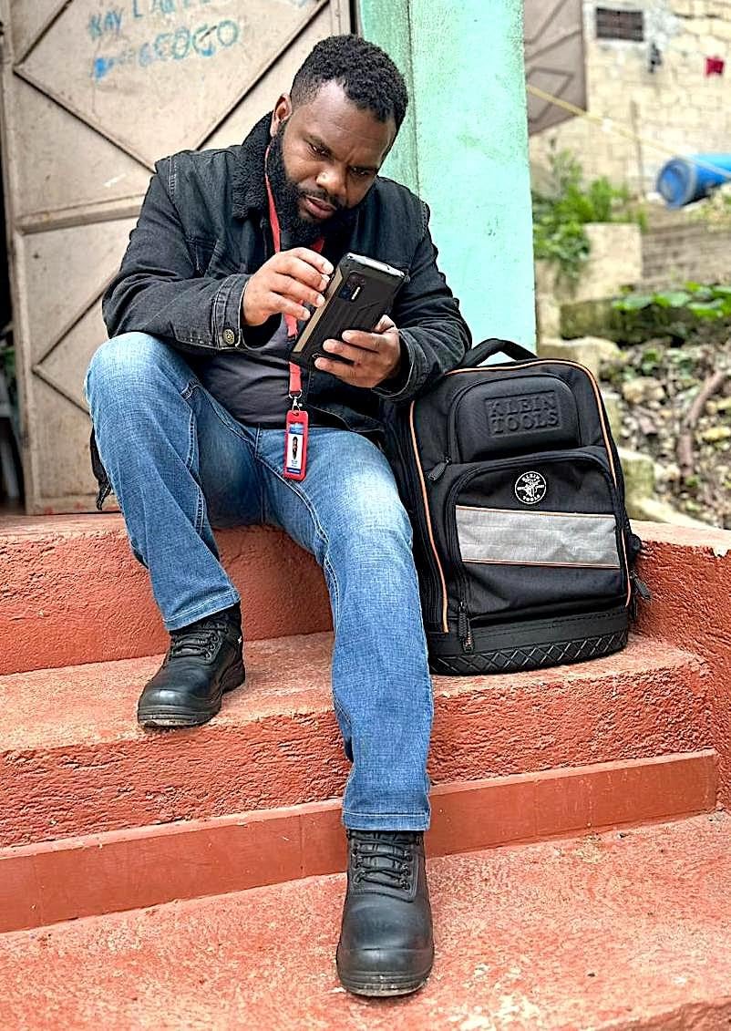 Ulefone Armor Pad Pro Rugged Tablet, Octa Core 16GB + 128GB, 48MP + 32MP, 7650mAh, 8 Inch IP69K Waterproof Tablet, Android 13, Dual Speakers Dual 4G, uSmart Expansion Connector, BT5.2/GPS/NFC customer photo 2