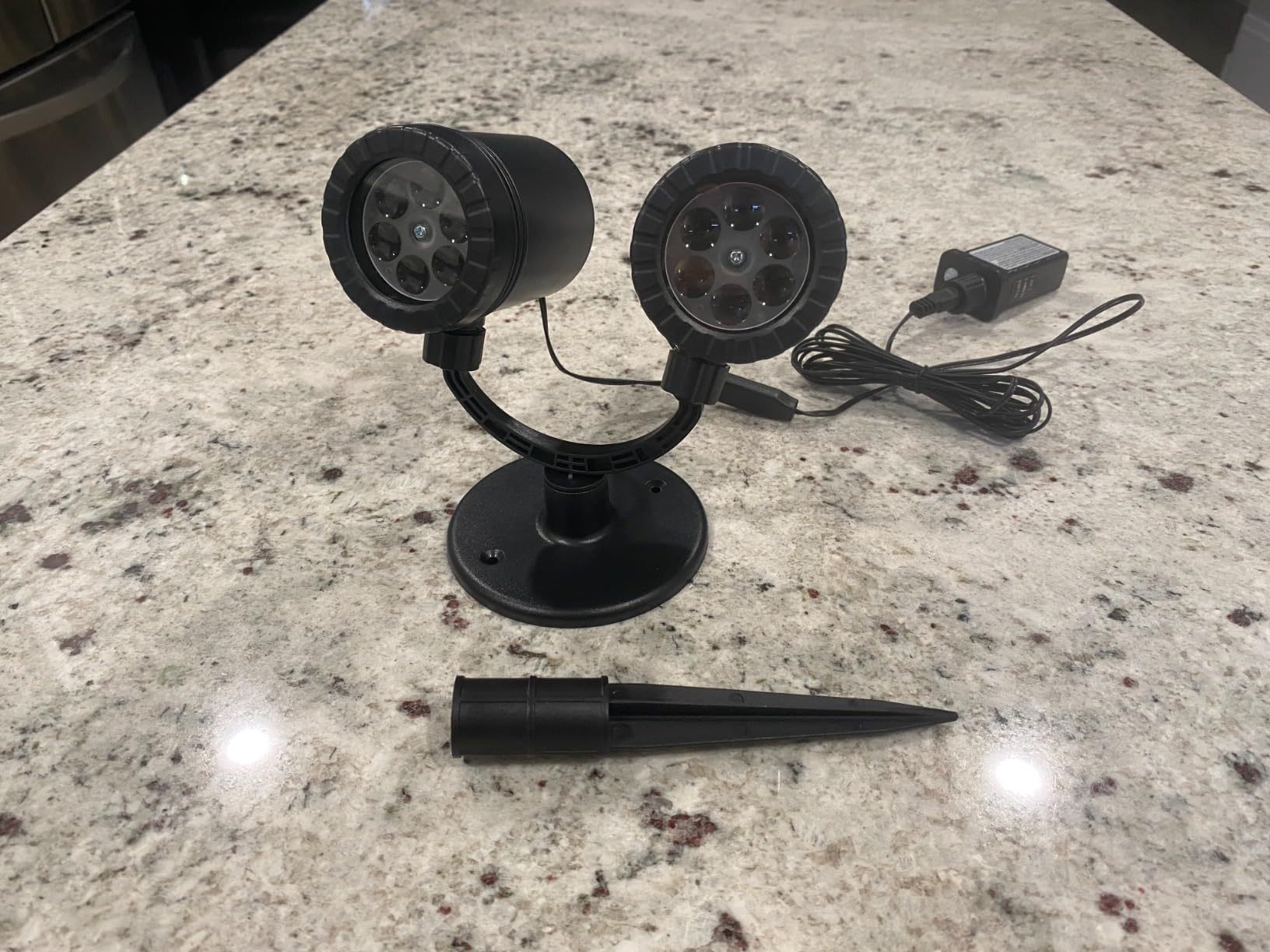 Toodour Halloween Projector Lights Outdoor, Double Head Dynamic Halloween Lights Projector with Timer, Waterproof Devil Face Indoor Outdoor Decorations Light for Home Window Wall Decor customer photo 1