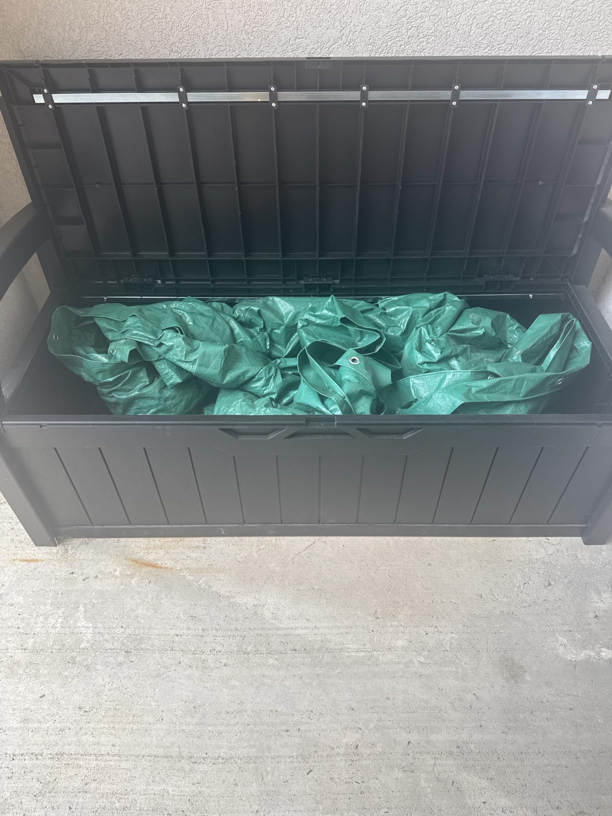 Devoko 80 Gallon Storage Bench Deck Box Waterproof&Lockable customer photo 1