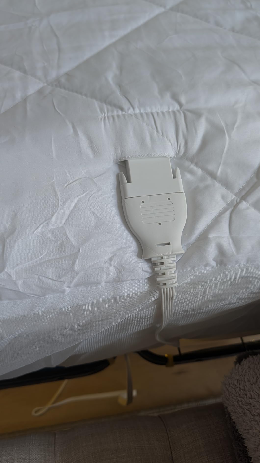 Bedsure Heated Mattress Pad Queen, Cozy Bed Warmer with Preheat & Memory customer photo 2