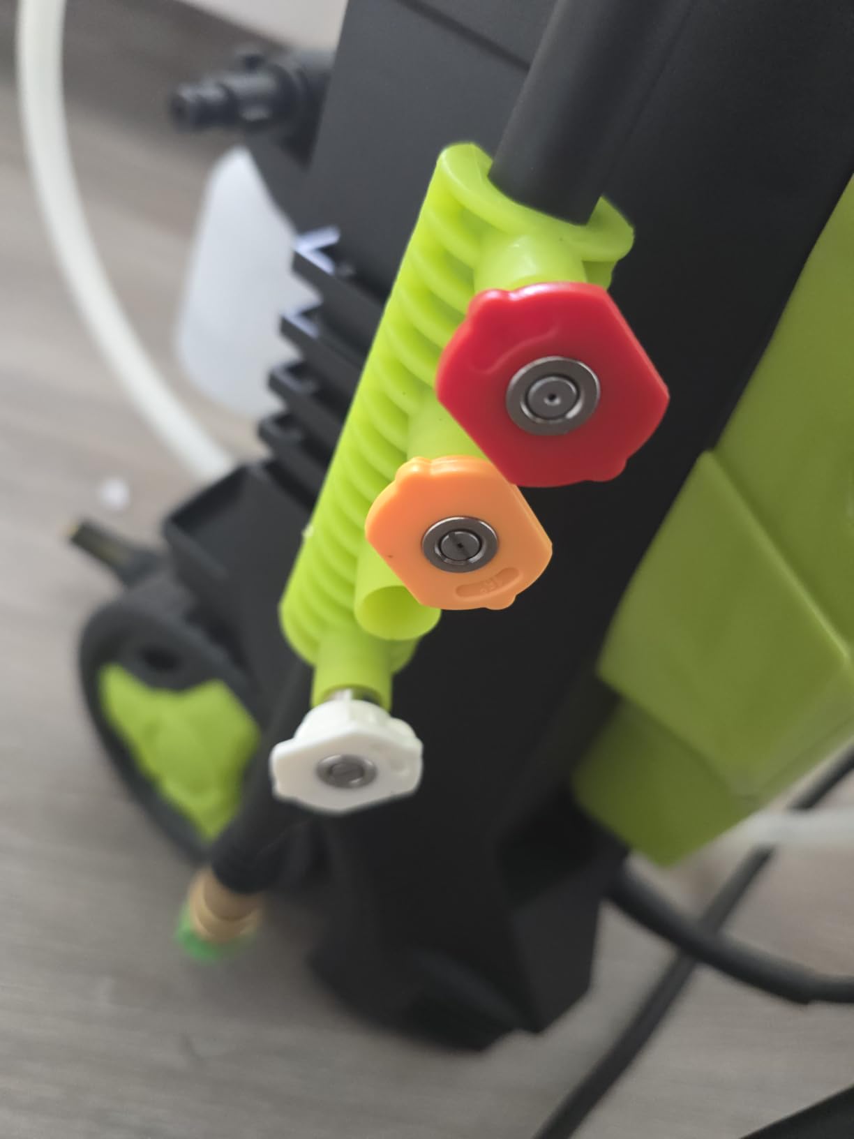 Pressure Washer, Portable Power Washer, 4 Quick Connect Nozzles, High Pressure Cleaning Machine for Car Fence Driveway Patio Washing and More(Light Green) customer photo 2